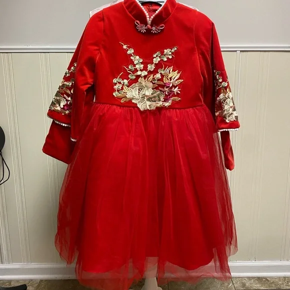 Elegant Red Floral Kids Costume - Picture 9 of 9